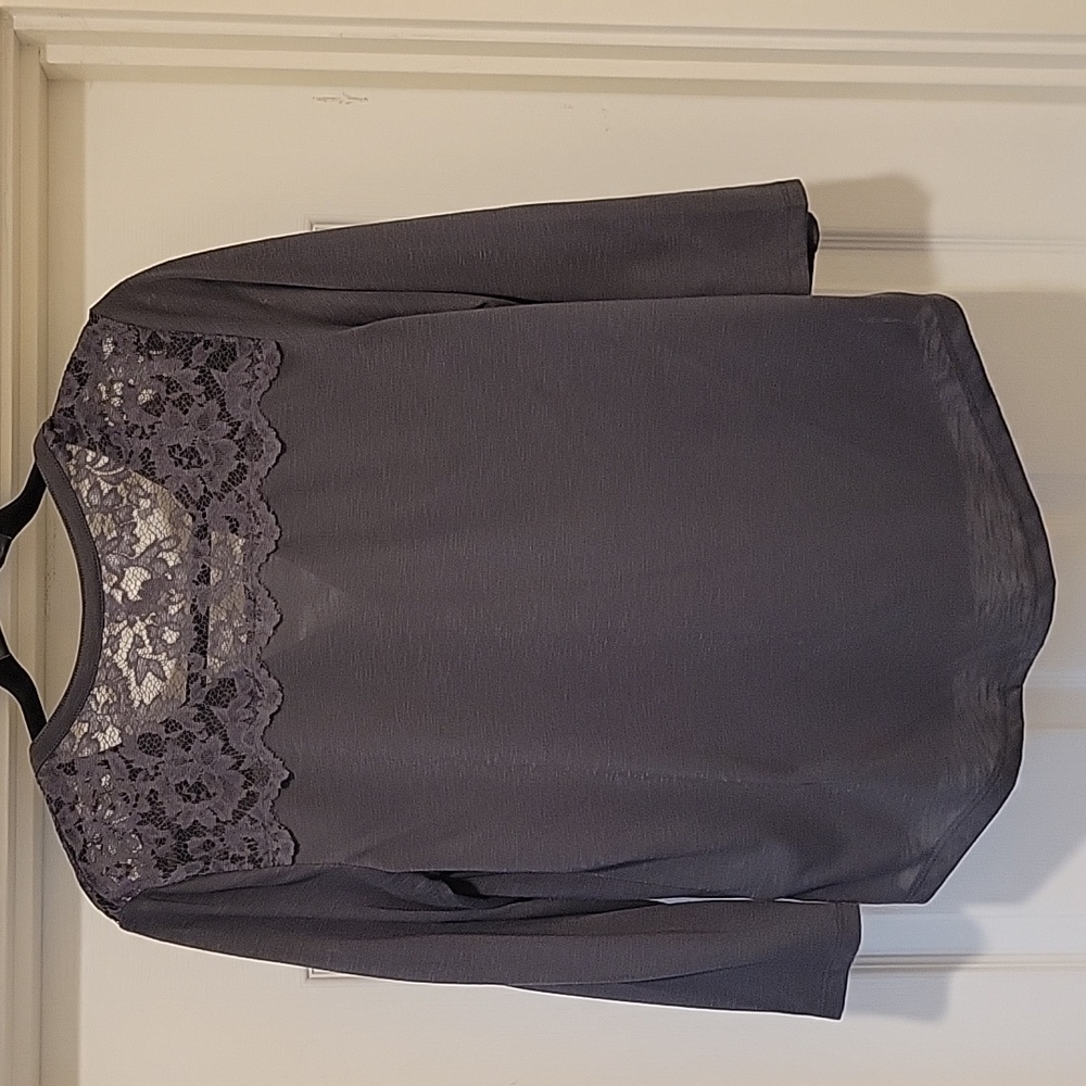 H&M Top - Picture 2 of 4